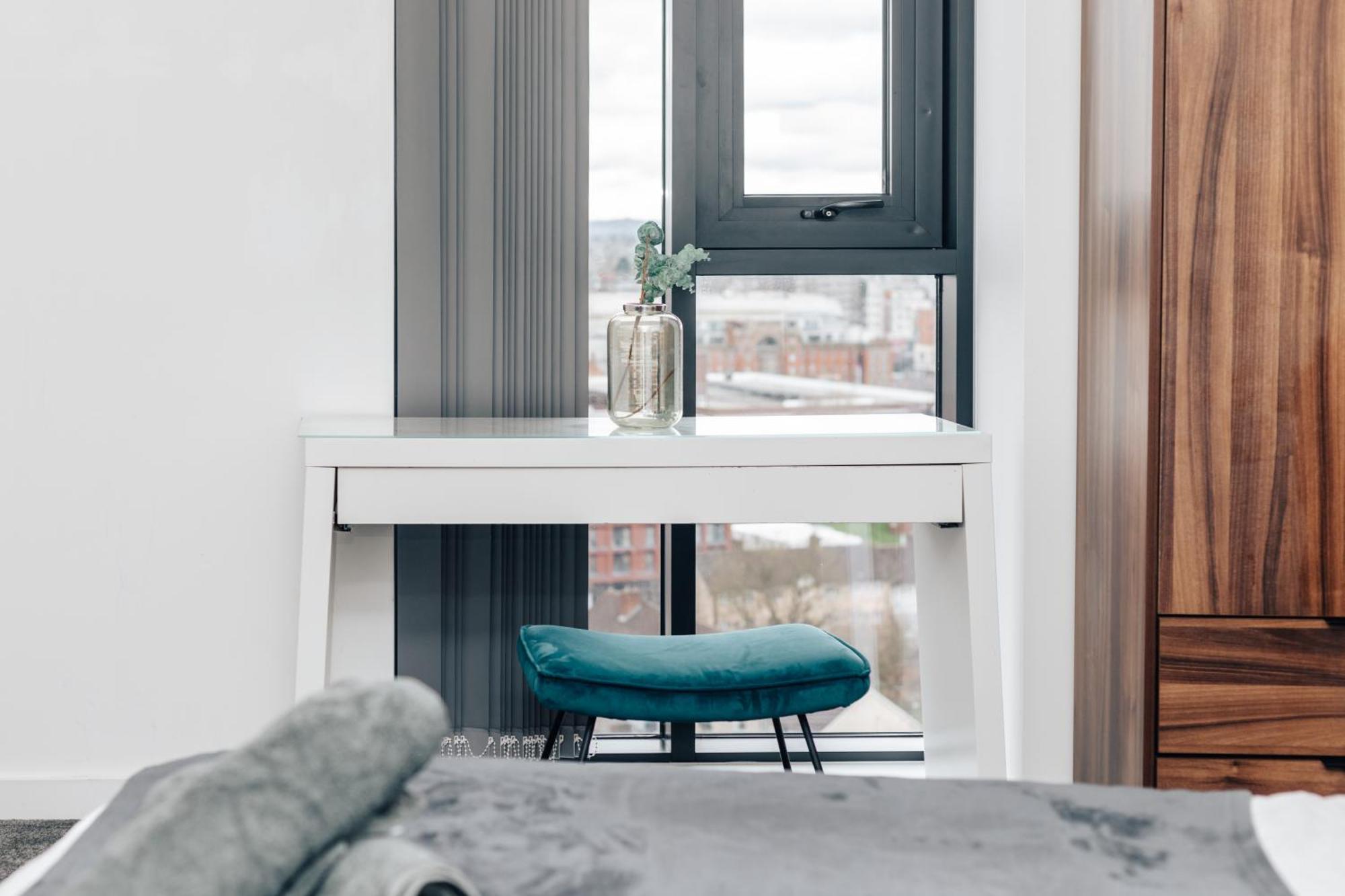 Luxury 2 Bedroom Apartment, Broad Street Birmingham Eksteriør billede