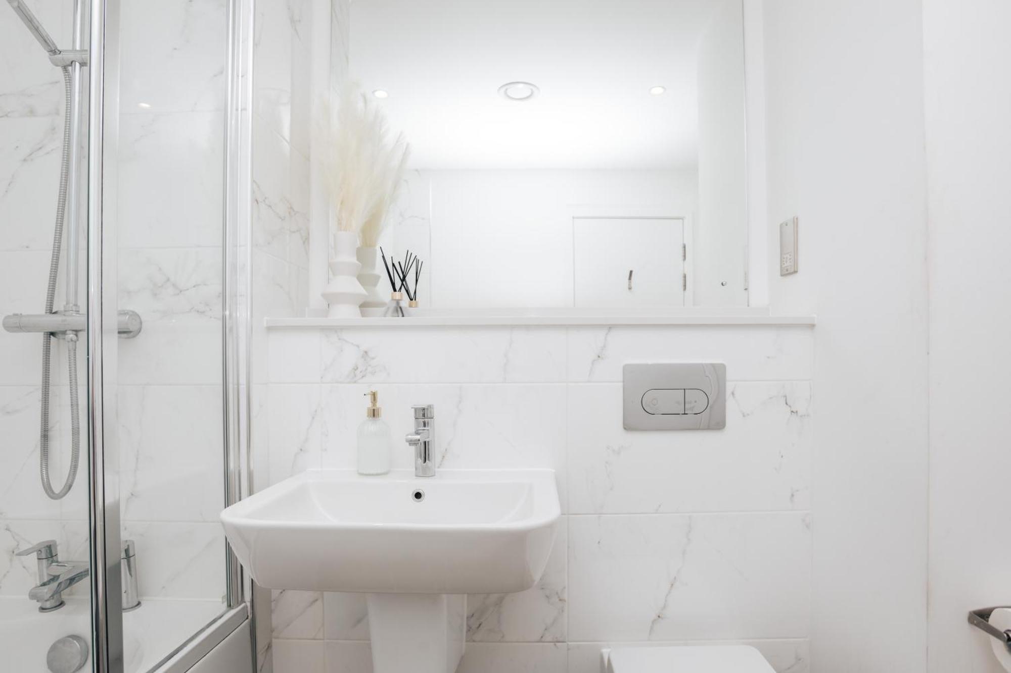 Luxury 2 Bedroom Apartment, Broad Street Birmingham Eksteriør billede